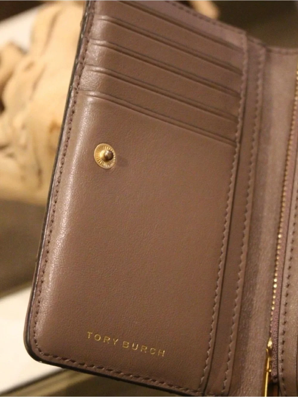 Tory Burch Kira Taupe Chevron Quilted Leather Bifold Wallet Card Holder Gold